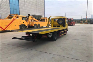 监利非事故拖车